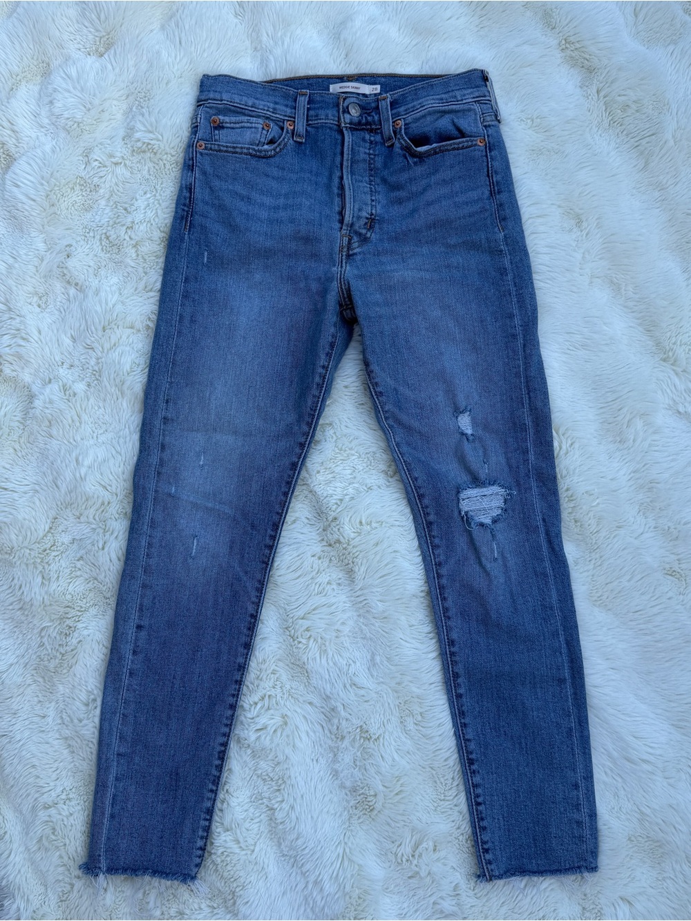Levi’s Women's high-rise wedgie skinny distressed jeans